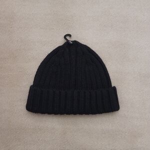 Uniqlo Kids Black Knitted Beanie Size M/L NWT
